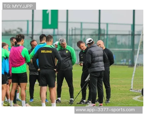 前教练呼吁简化VAR规则以恢复足球比赛的乐趣与公平性 前教练呼吁简化VAR规则以恢复足球比赛的乐趣与公平性