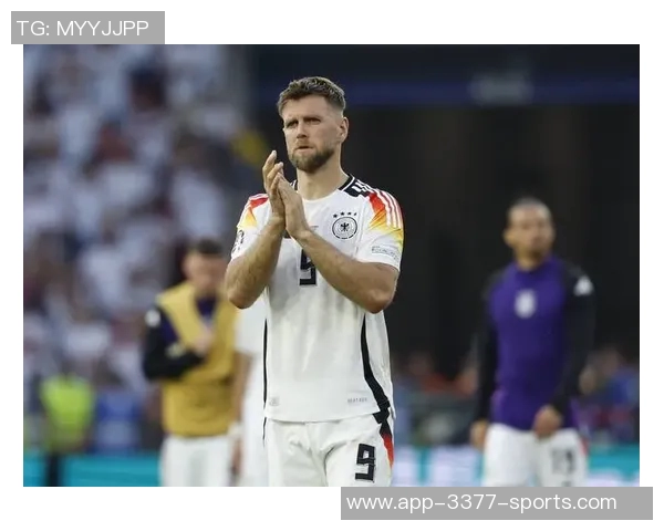 西汉姆瞄准罗马前锋多夫比克计划替代转会米兰的菲尔克鲁格