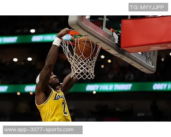 湖人训练营亮点频现替补阵容超越主力范德比尔特健康回归助力球队